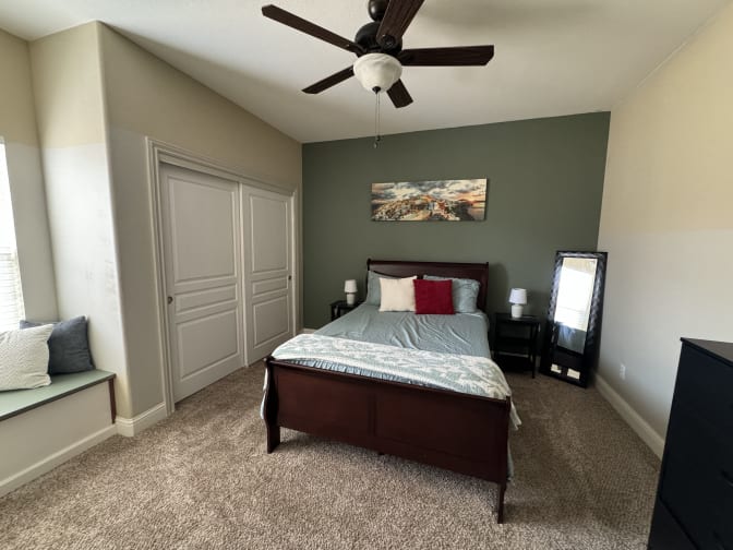 Stephelie's room