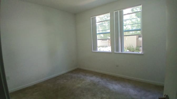 Ken's room