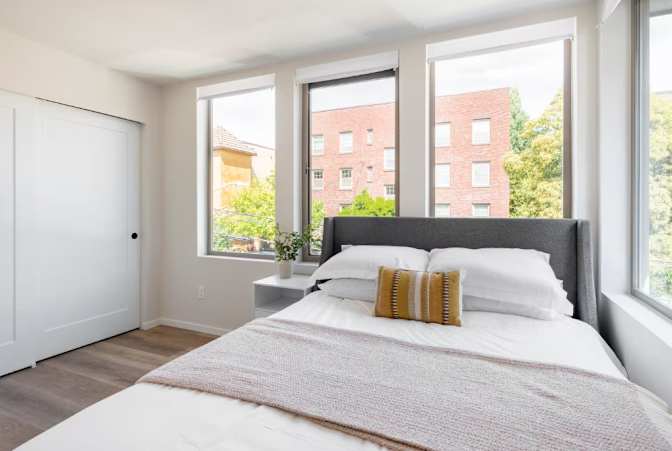 London's room