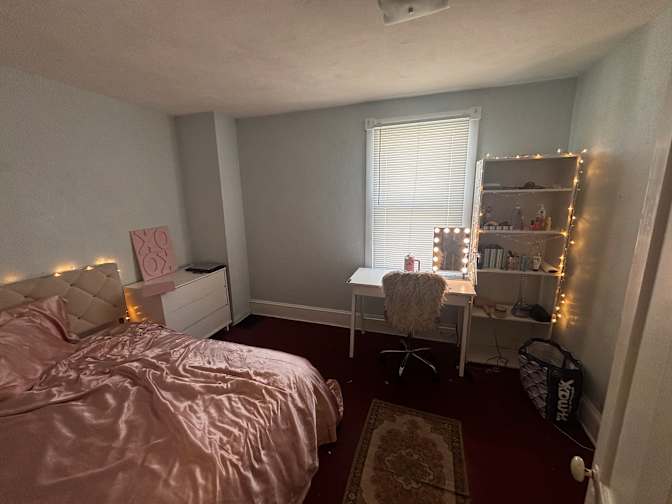 Andrea's room