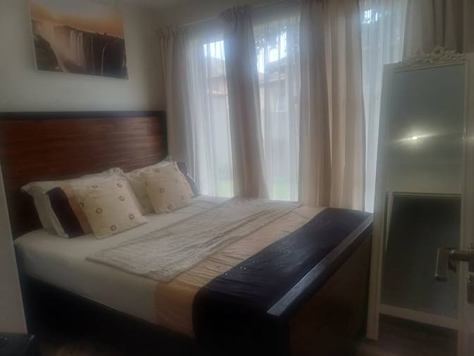Tshidi's room