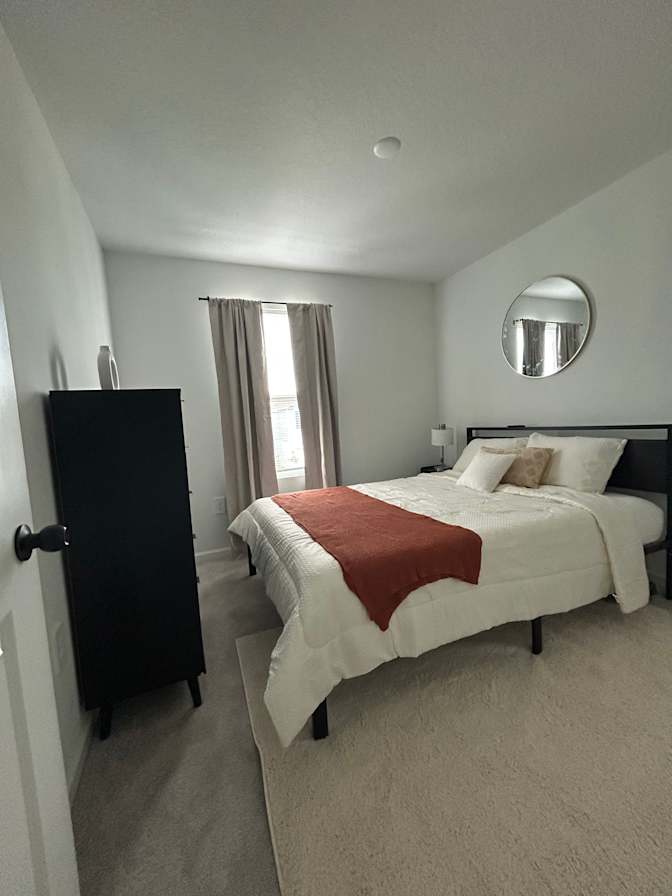 Salvador's room