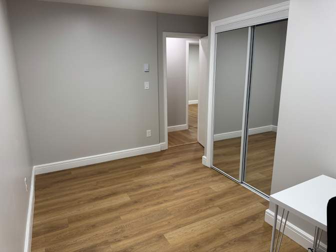 Sandy's room