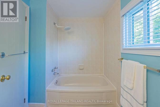 Zafer Alabbas's room