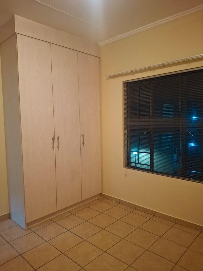 Tim Kanga Muanda's room