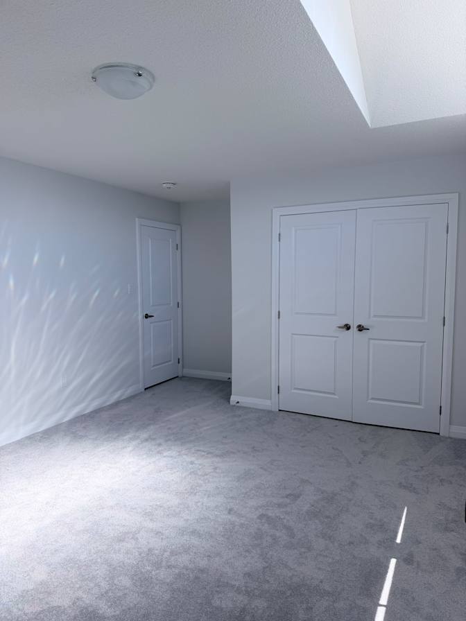 Thanka's room