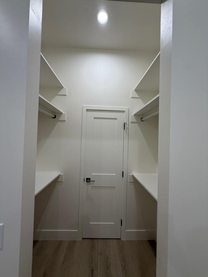 Tim Hoang's room