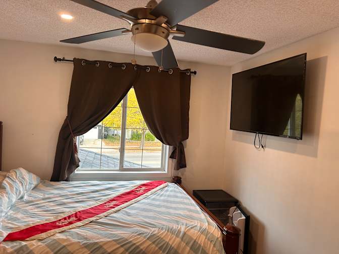 Dennis's room