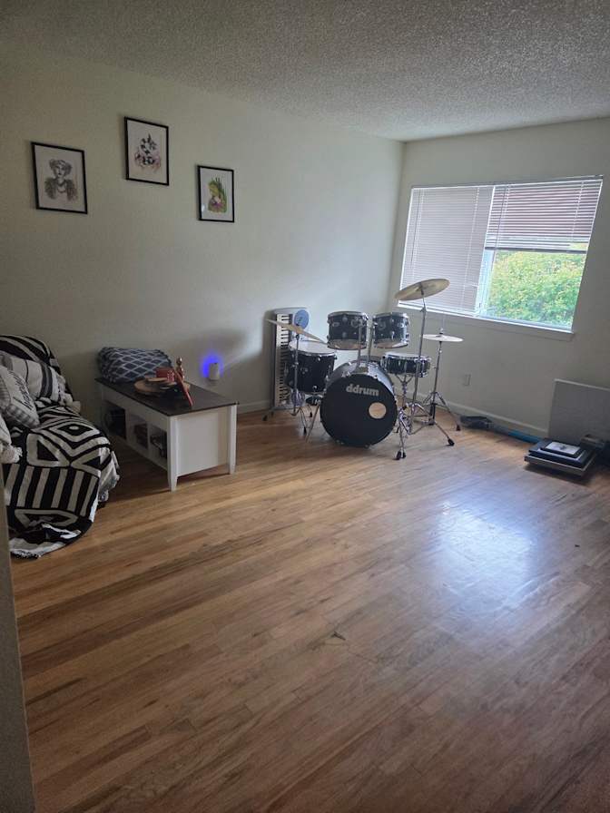 Cosandrra Marsh's room