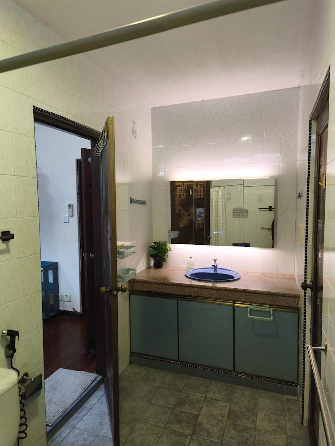 Kolive's room