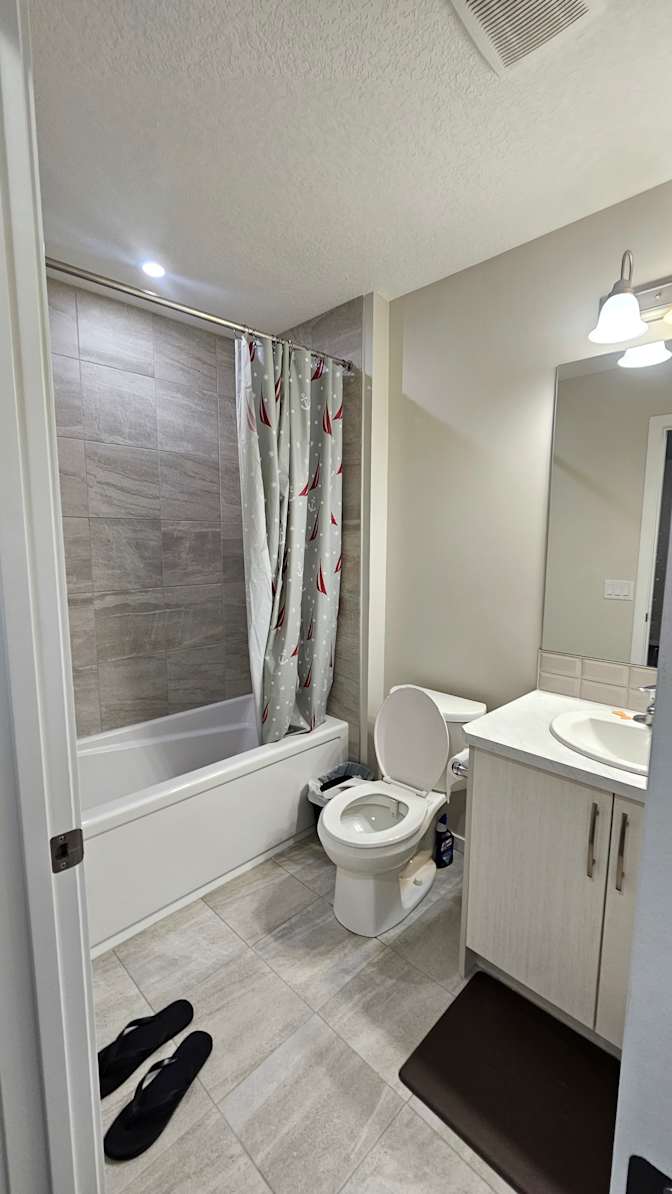 Avinash Kumar Giri's room