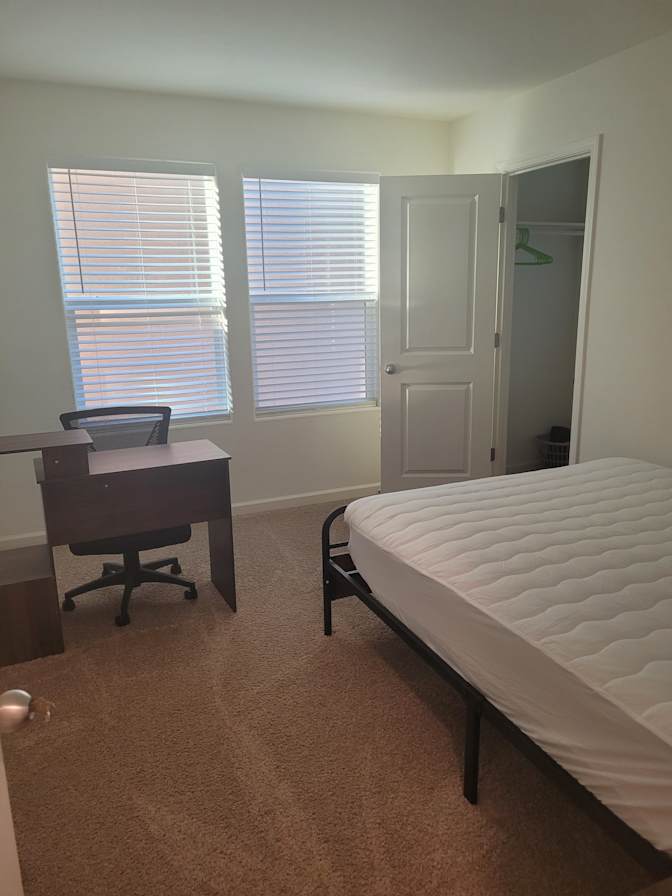 Lara M's room