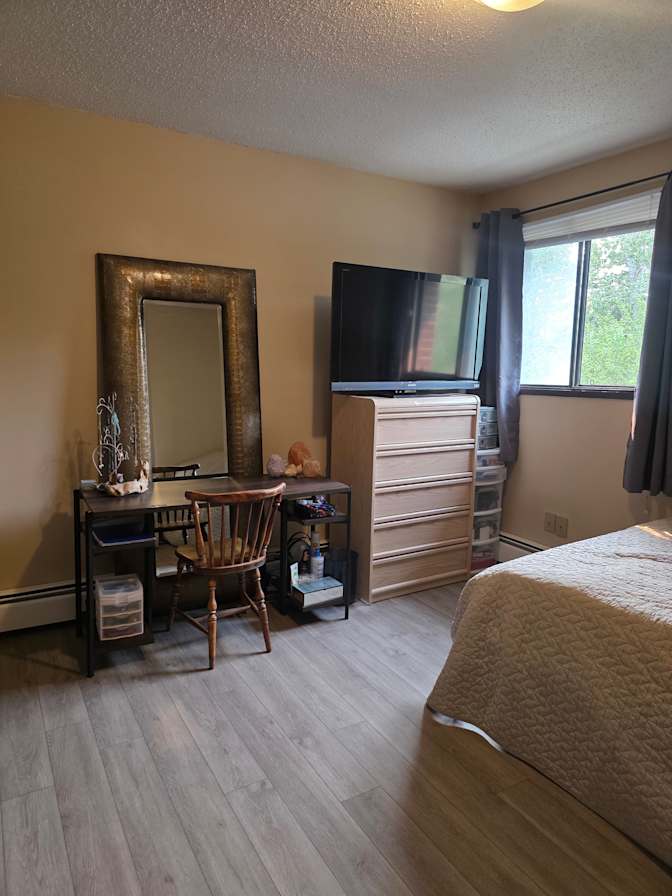 Jessica Elizabeth Francis's room