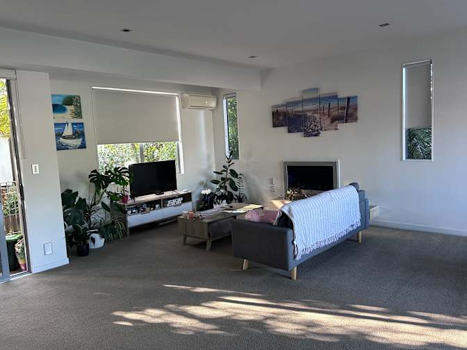 Sol Amaya's room