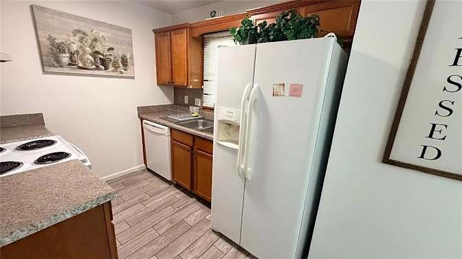 Alcove Rooms's room