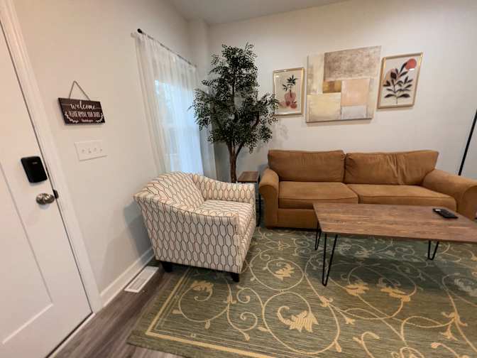 Alcove Rooms's room