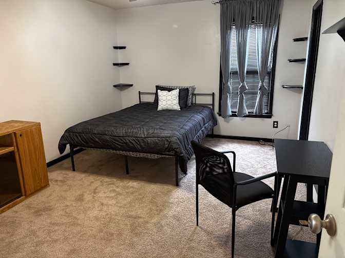 CL&C Property Management and Consulting's room