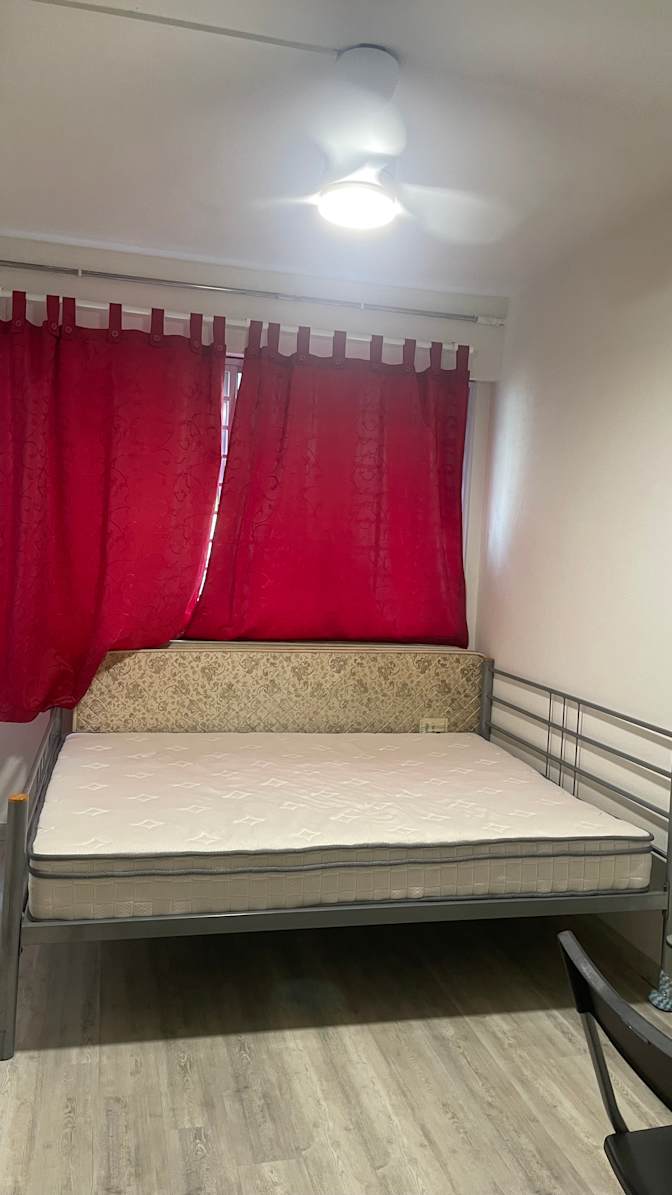 Lini's room