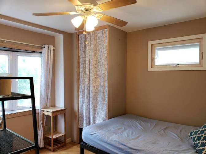 L's room