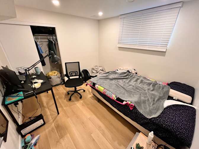 Ashwin's room