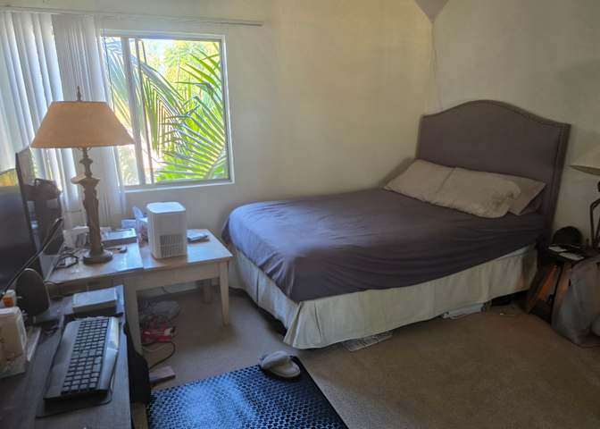 ARTHUR BRANDALIS's room