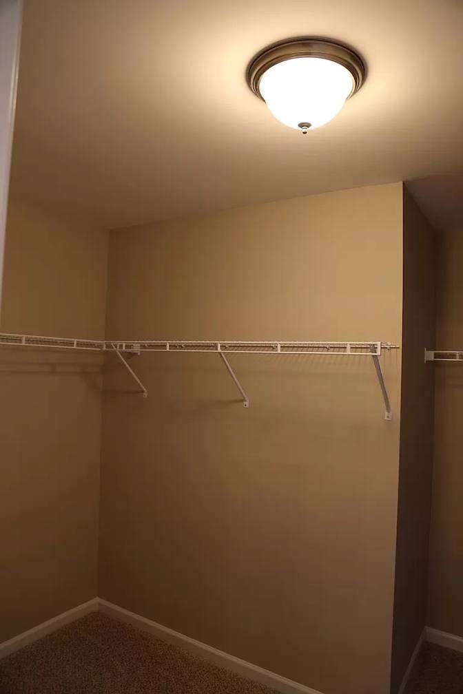 Alcove Rooms's room