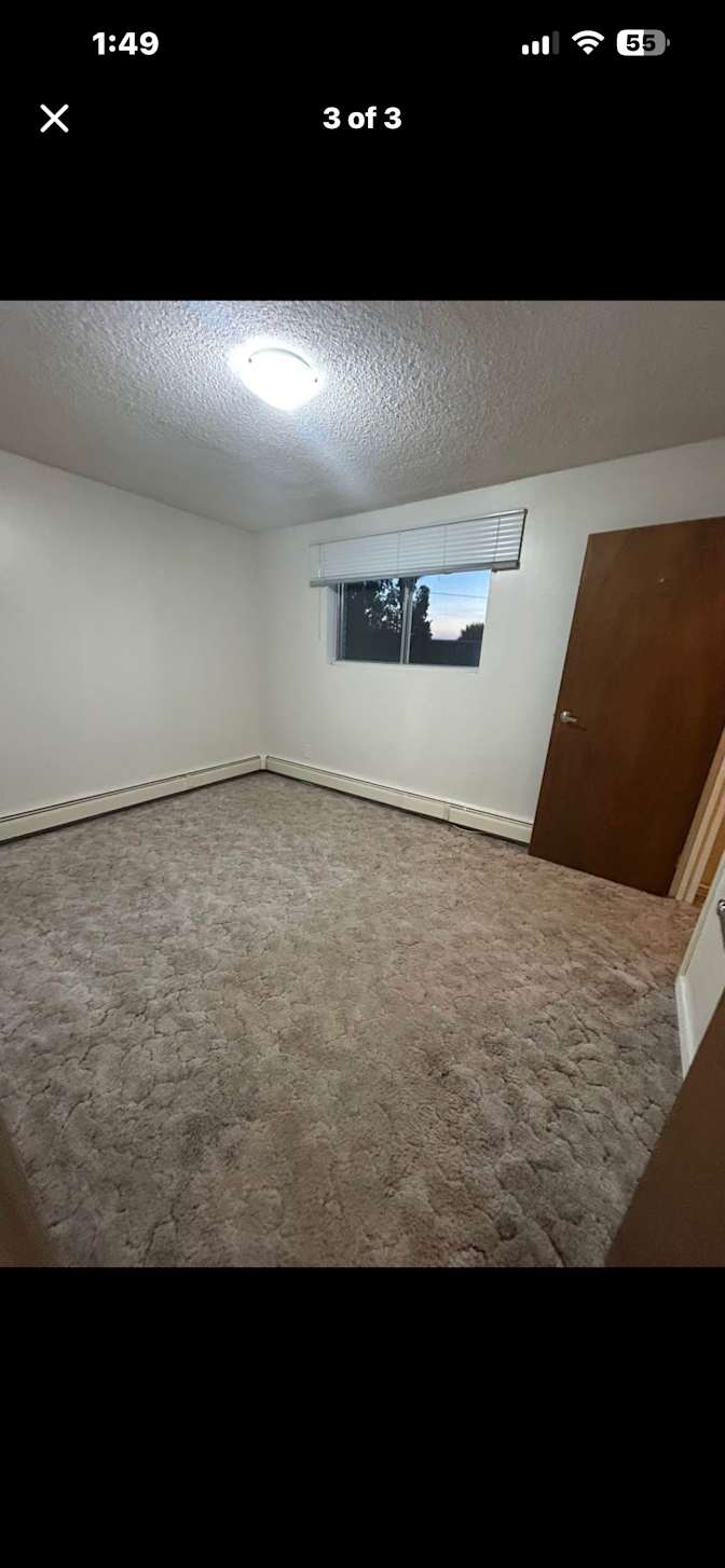 Jas's room