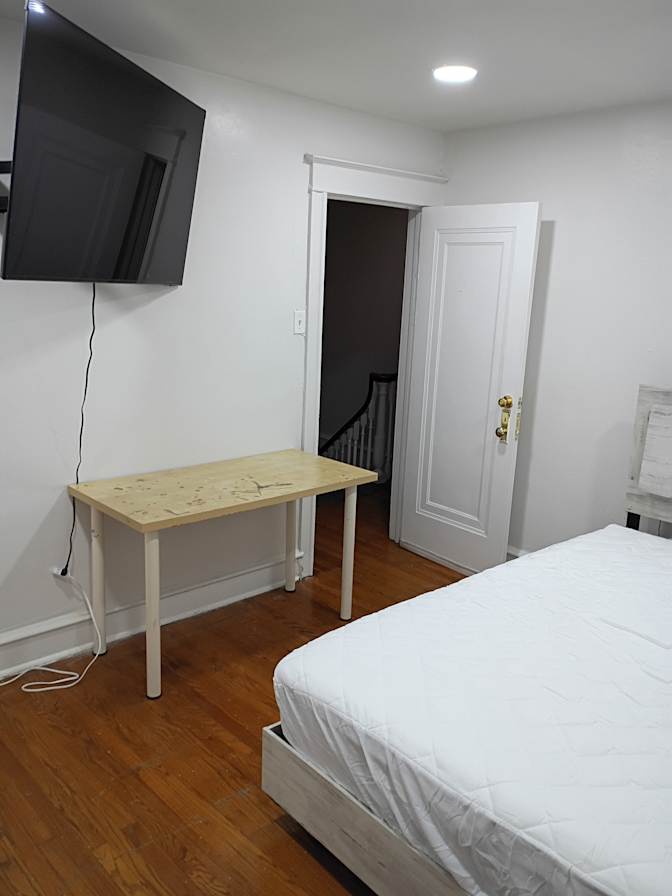 greg's room