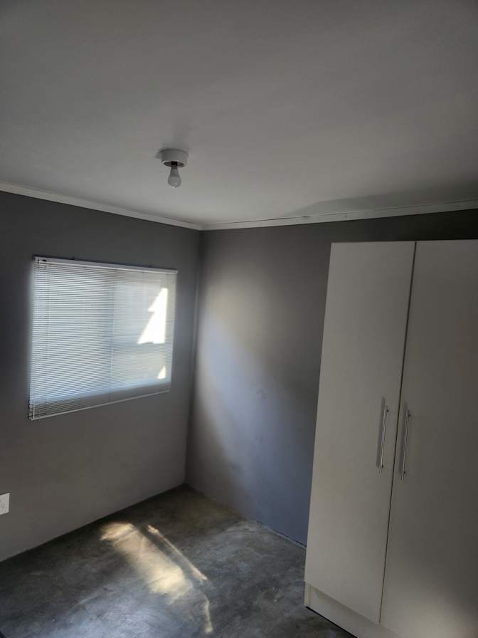 Abdurahgmaan's room