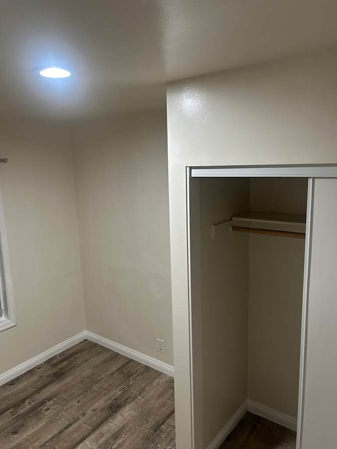 Efren's room