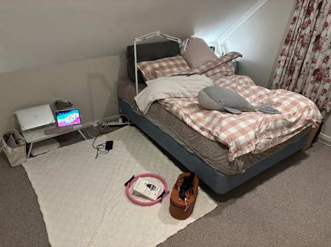 Jazz Rou's room