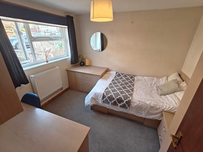 Dawnvale Estates's room