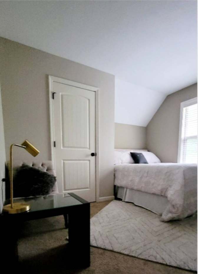 Oshirley's room