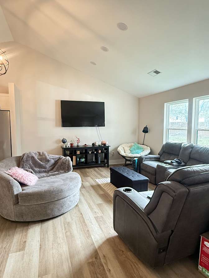 Nu's room