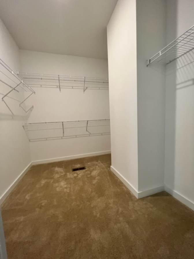Alcove Rooms's room