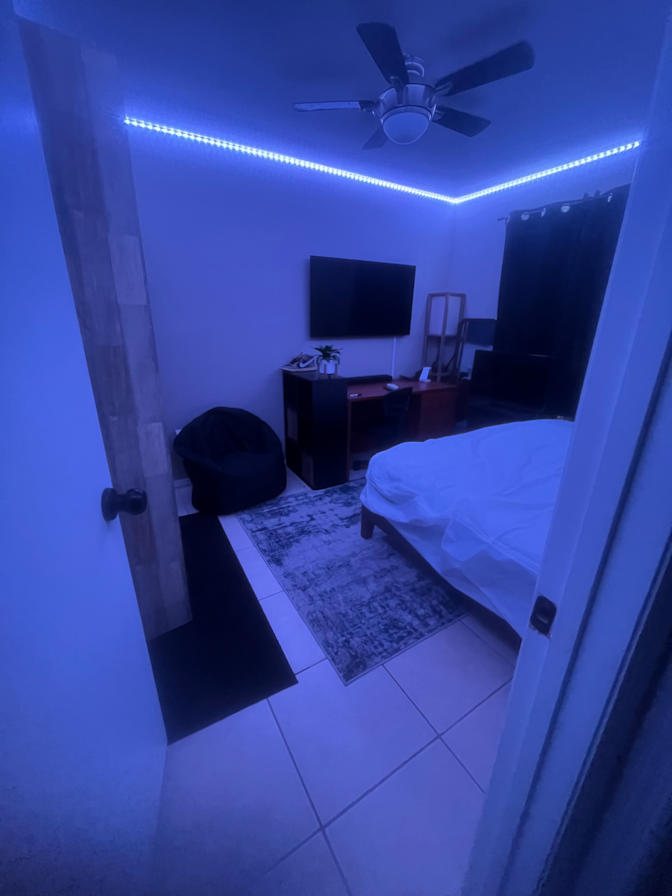 Nollis Brissett's room