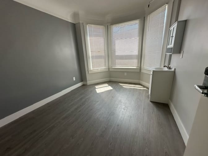Ken Patel's room