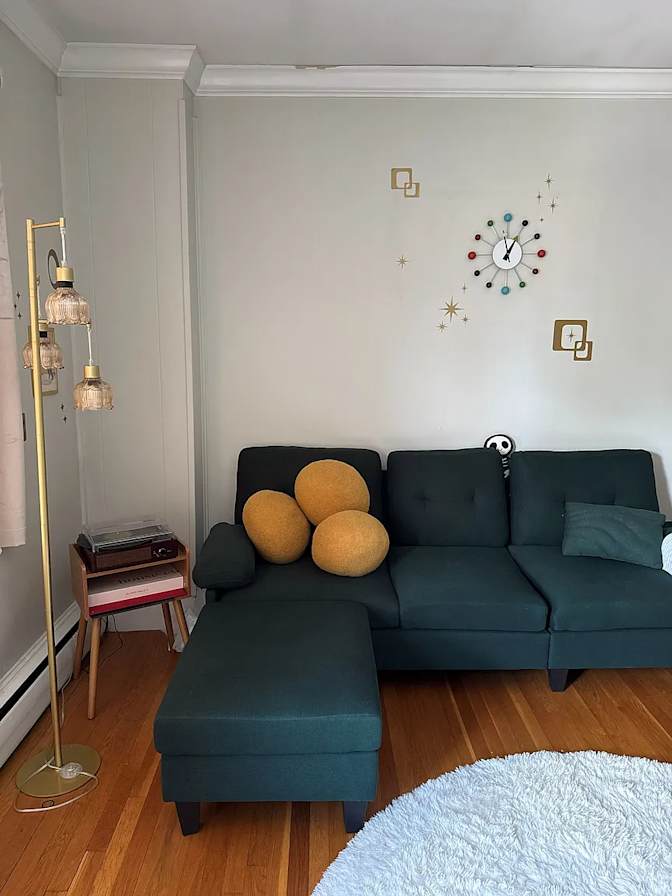 Nieves's room