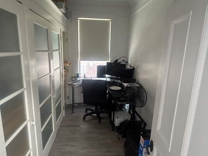 Jake Ohanian's room