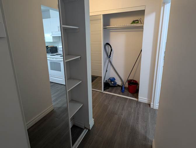 Serdar's room