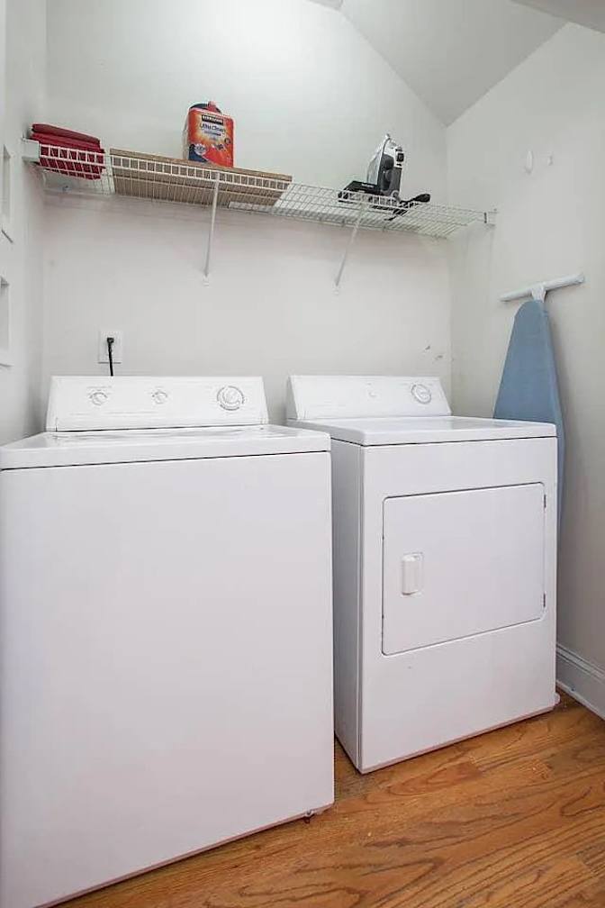 Alcove Rooms's room