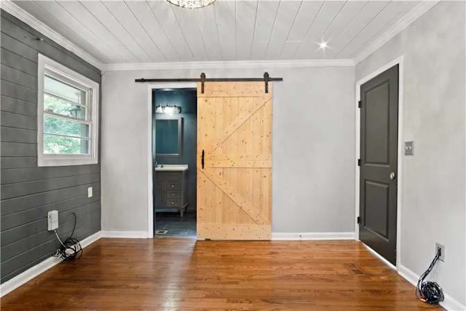 Alcove Rooms's room