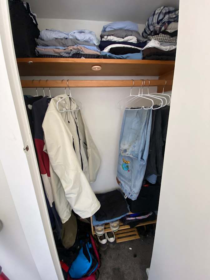 Jonah Mclay's room