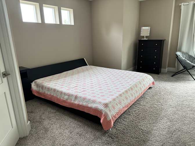 Tara's room