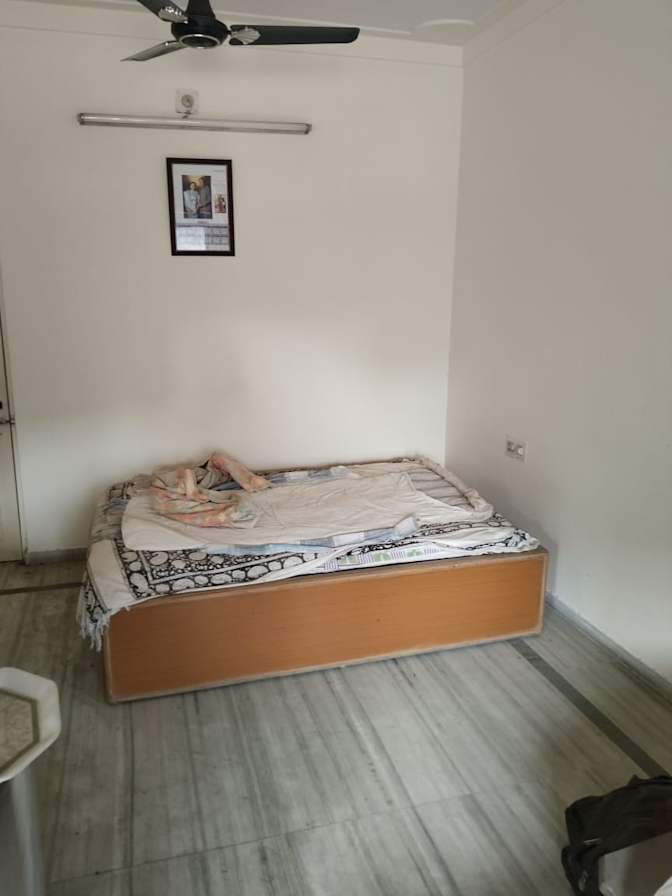 Kundan Kumar's room