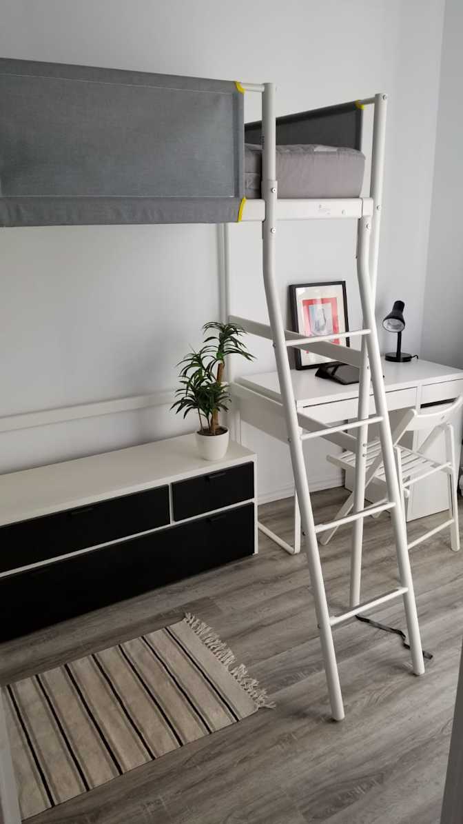 Lisa's room