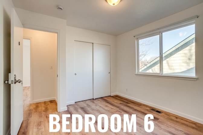 HomeCrew's room