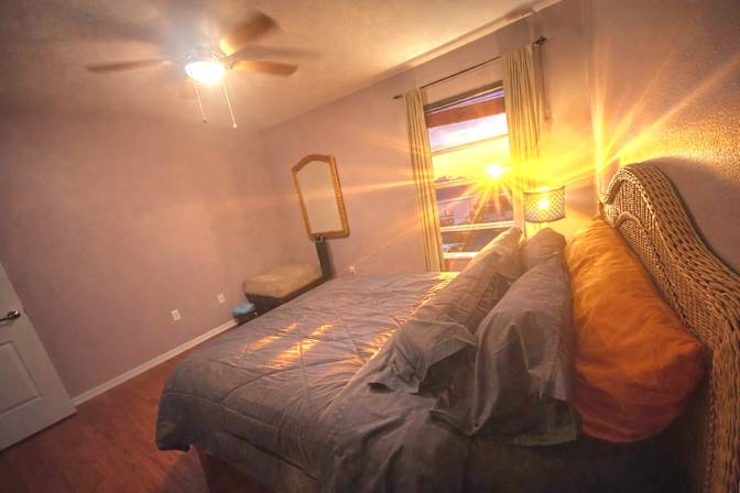 Evelyn's room
