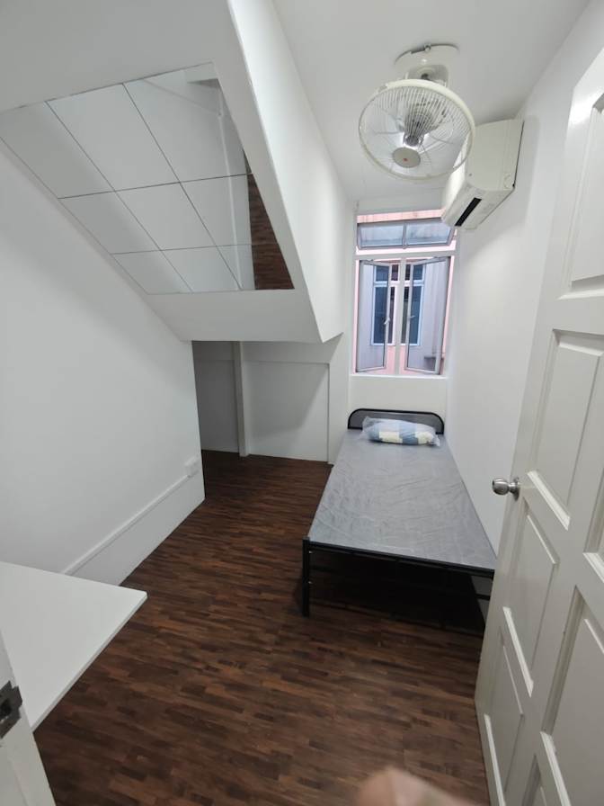 Seow yao hua's room