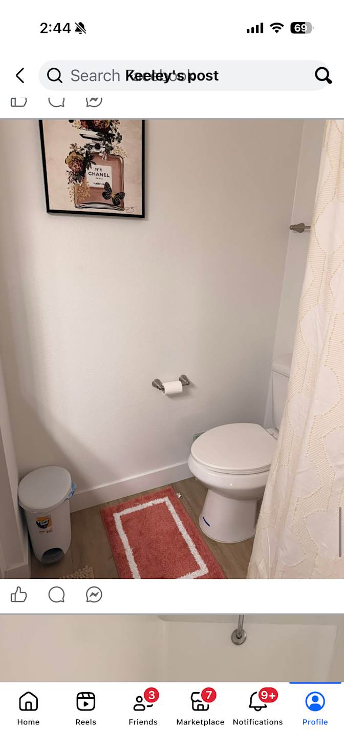 Keeley Harris's room